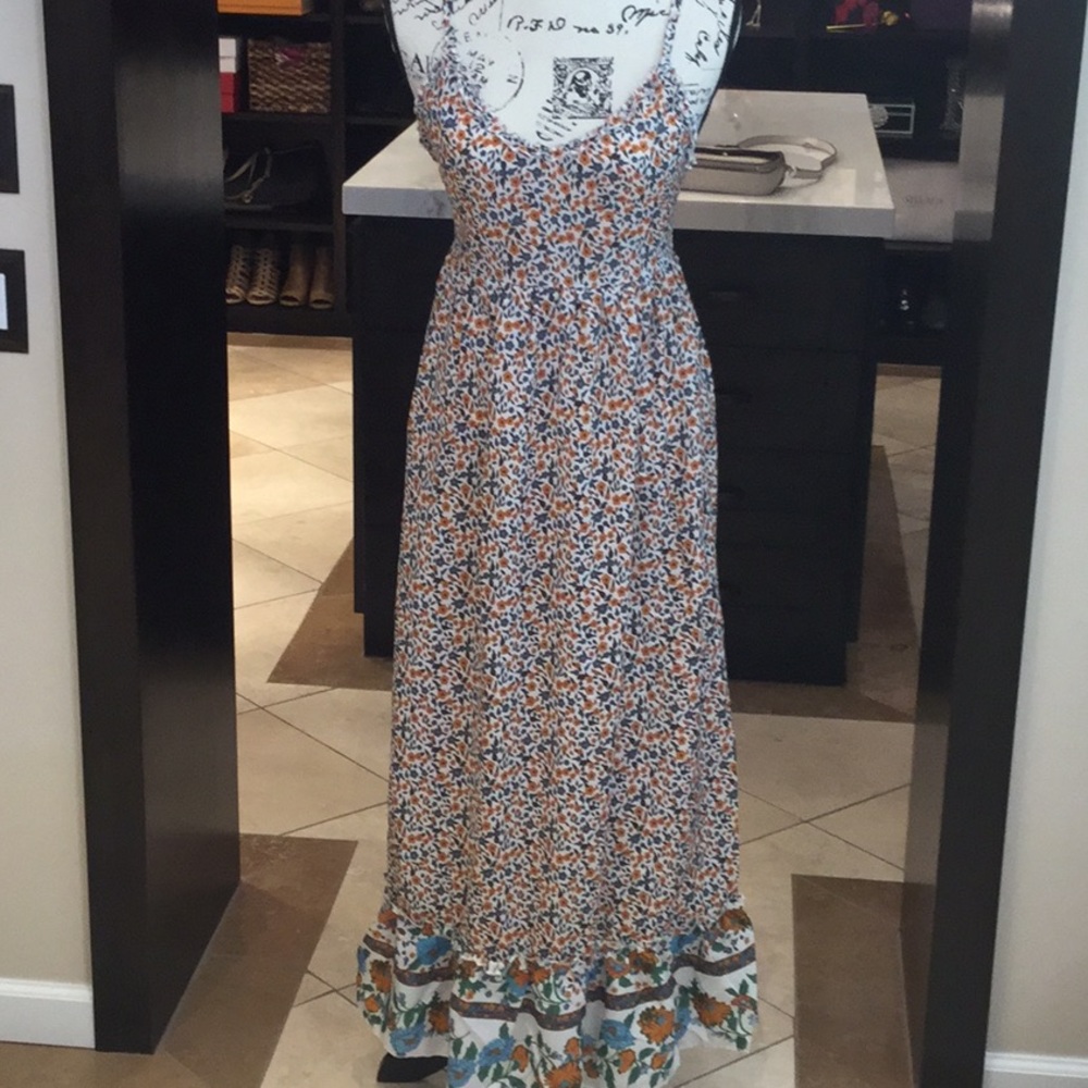 🌷🌷Brand New Maxi Dress🌷🌷